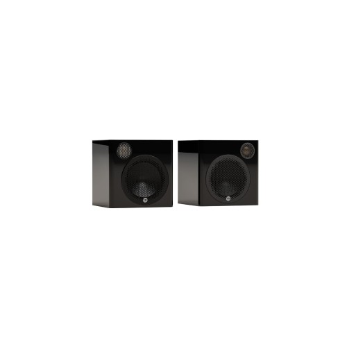 ma_radius4g_pack-shot_1_black_iso.jpg