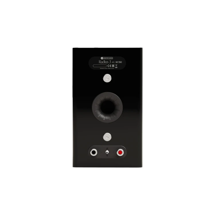 ma_radius4g_pack-shot_3_black_back.jpg